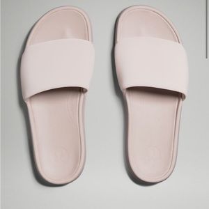 Lululemon restfeel slides